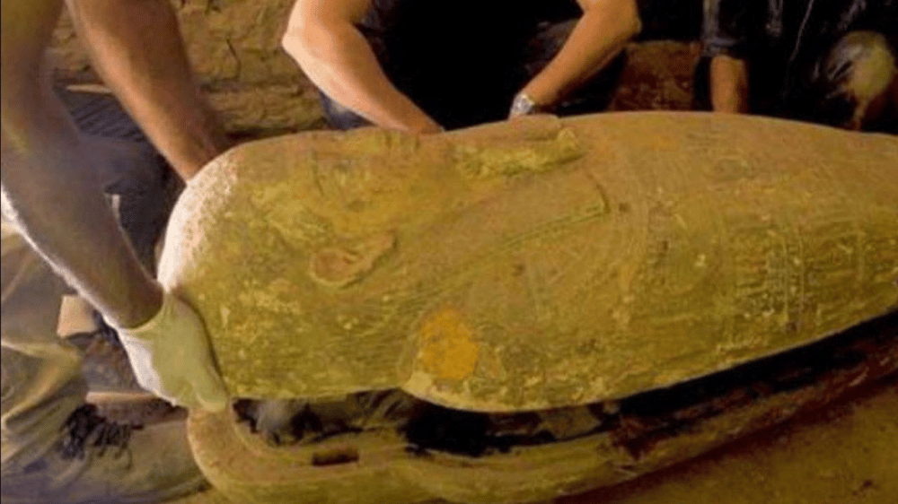 La scoperta della mummia egizia più antica a Saqqara.