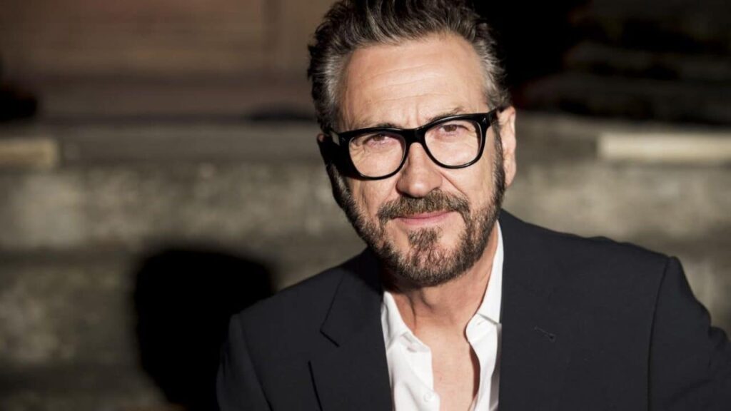 Marco Giallini apre il profilo Facebook, boom di richieste di amicizia