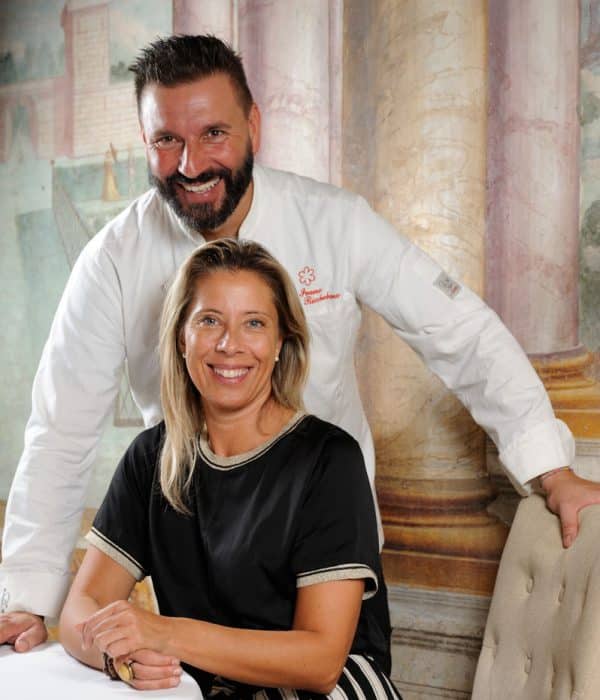 Lo chef stellato, Ivano Ricchebono, con la moglie Elisa Arduini, a capo del ristorante chiuso in questi giorni per la presenza di blatte.
