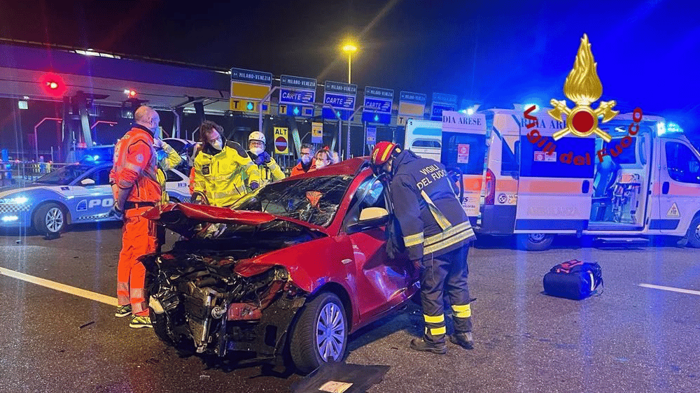 Terribile tamponamento sull'autostrada A4, al casello di Milano Ghisolfa: morte due donne.