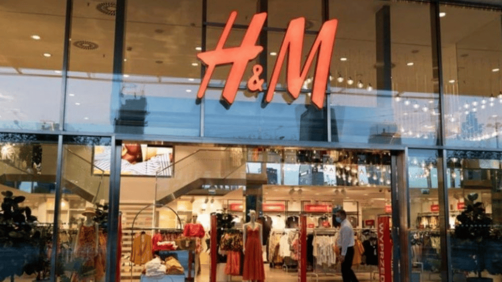 L'iniziativa di H&M: chi non supera il test d'intelligenza va incontro al licenziamento.