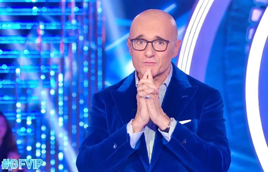 Alfonso Signorini dice “addio” alla direzione di Chi: ecco le motivazioni