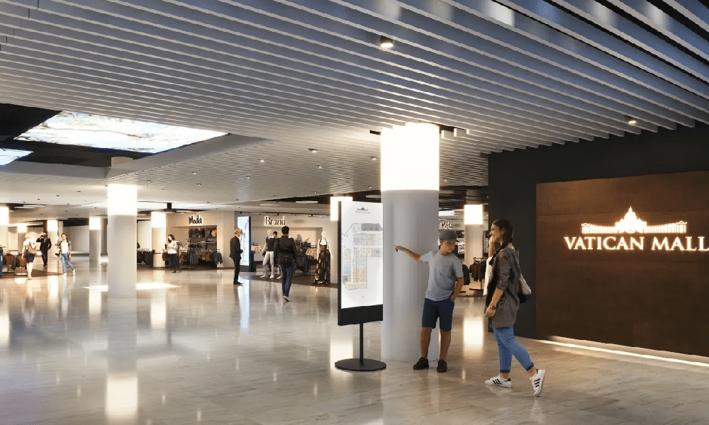 Apre Caput Mundi, il centro commerciale del Vaticano: tra arte, cibo, shopping e…extraterrestri