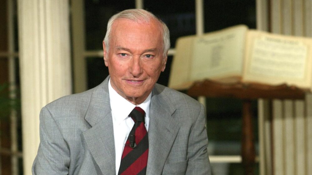 La prima volta in tv di Piero Angela (VIDEO): “Sentiamo da Piero Angela che è a Parigi”