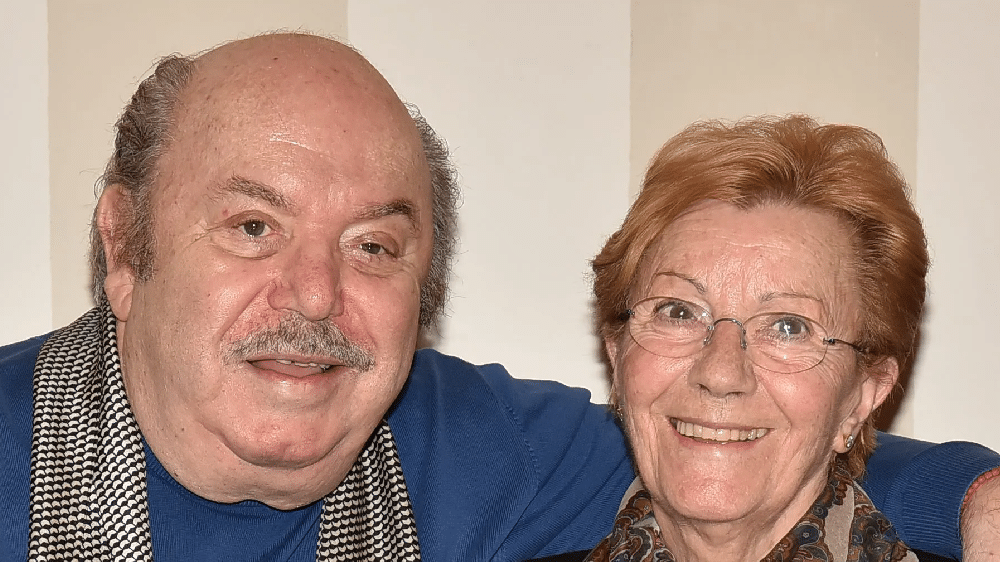 Lino Banfi parla della moglie Lucia: "La sera è dura dormire, sarà sempre il mio angelo custode"