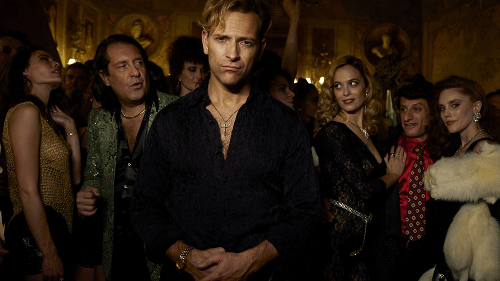 Supersex, Alessandro Borghi: "Ho girato 50 scene di sesso per interpretare Rocco Siffredi"