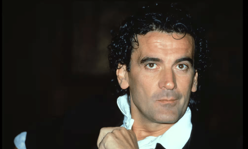 "Troisi si innamorava e le voleva sposare tutte, ma poi... Il set era pieno di donne, tutte lì per lui"