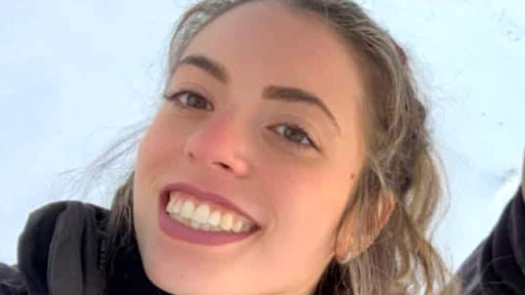 Giada muore a 22 anni gettandosi dal balcone per amore l’autopsia conferma l’ipotesi del suicidio