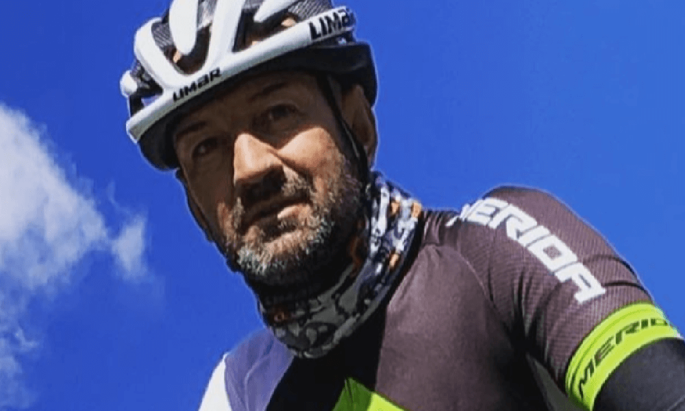 Malore mentre va dalla sorella per il pranzo di Pasqua morto l'ex campione mondiale di mountain bike
