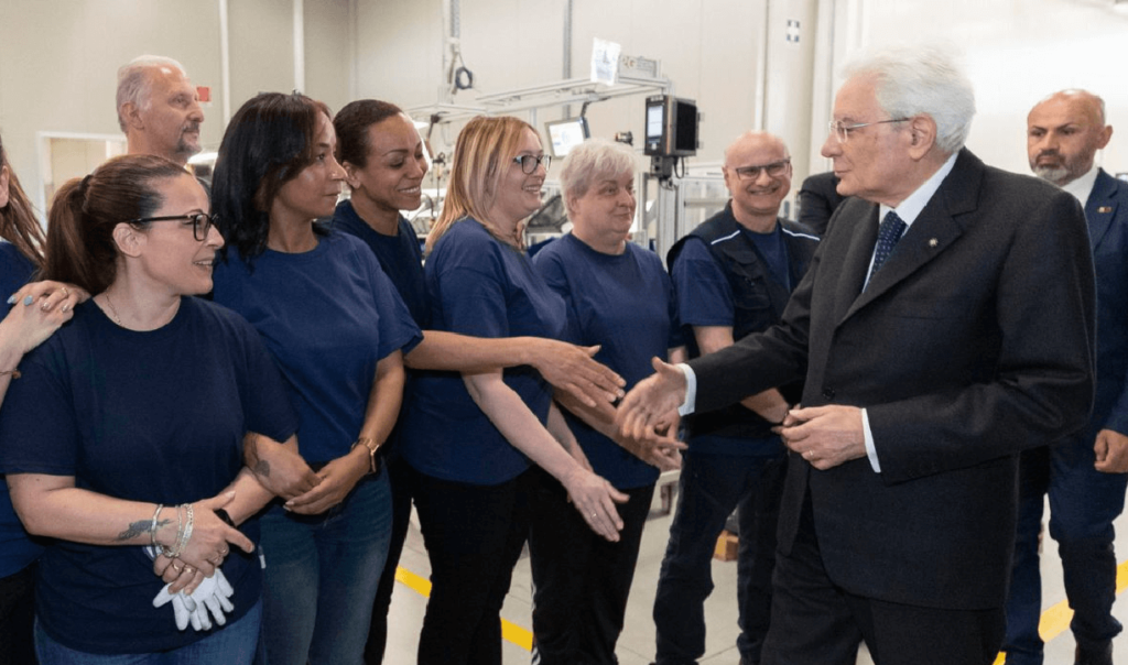 Mattarella al discorso del primo maggio “Mai arrendersi al lavoro povero”