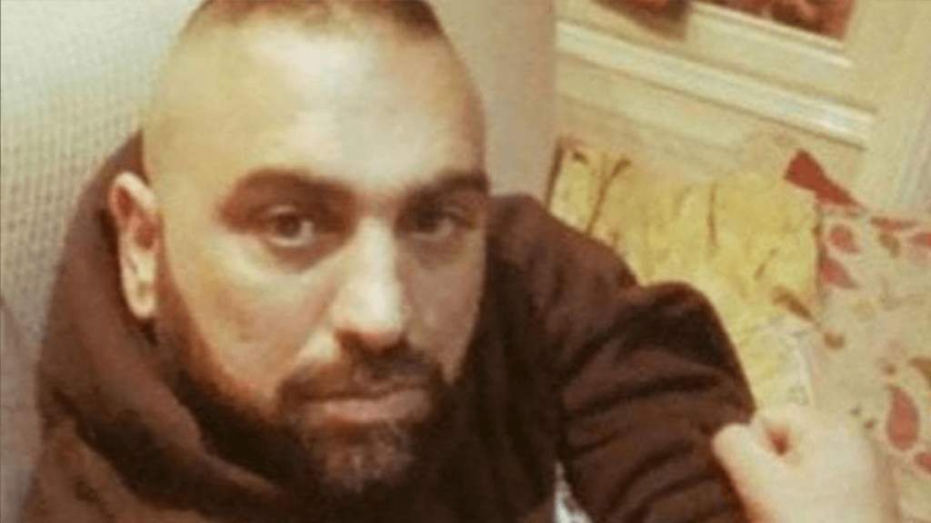 Roberto Spada sfrattato da casa non pagava le bollette da 17 anni