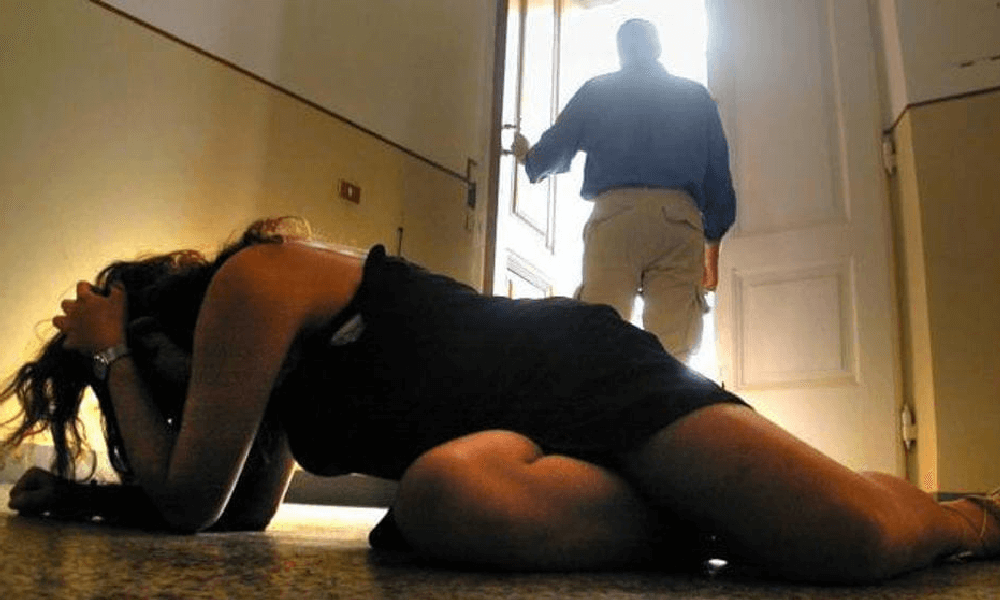 Trapani, pedina una donna nel bagno di un bar e la violenta arrestato 42enne