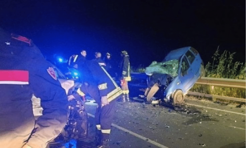 Incidente stradale a Ginosa, morti tre ragazzi