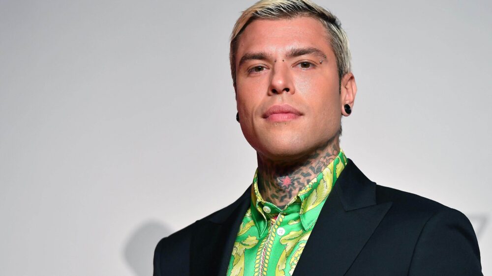 Fedez avrebbe trovato due nomi per il tormentone estivo 2023