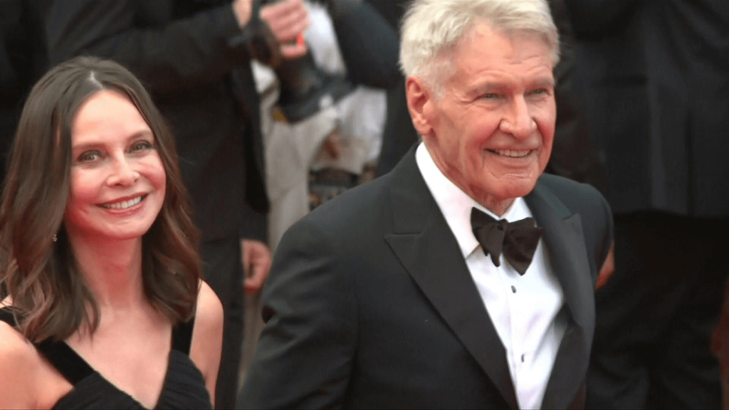La trasformazione di Harrison Ford l'attore Sembra ringiovanito di 40 anni (la FOTO)