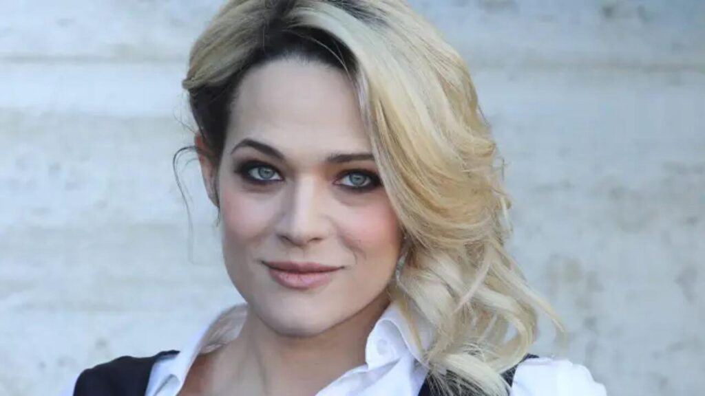 Laura Chiatti risponde alle polemiche social network Strumentalizzata e disonorata dalle donne, era goliardia