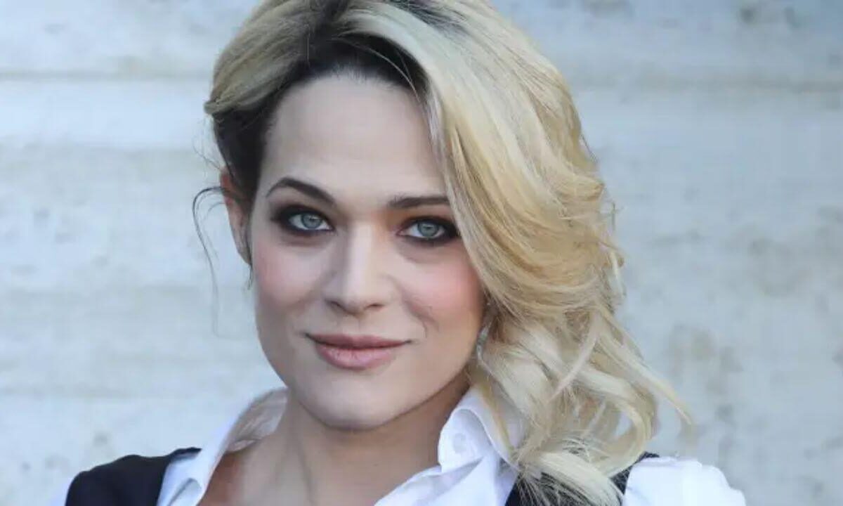 Laura Chiatti risponde alle polemiche social network Strumentalizzata e disonorata dalle donne, era goliardia