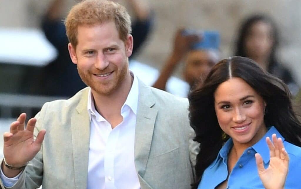 Spaventoso incidente per Harry e Meghan: l'auto si è schiantata durante l'inseguimento dei paparazzi