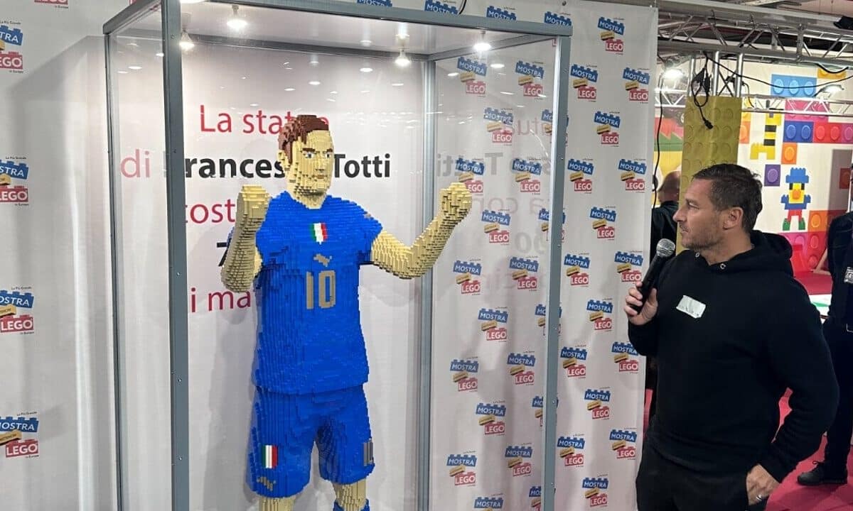 Francesco Totti Lego