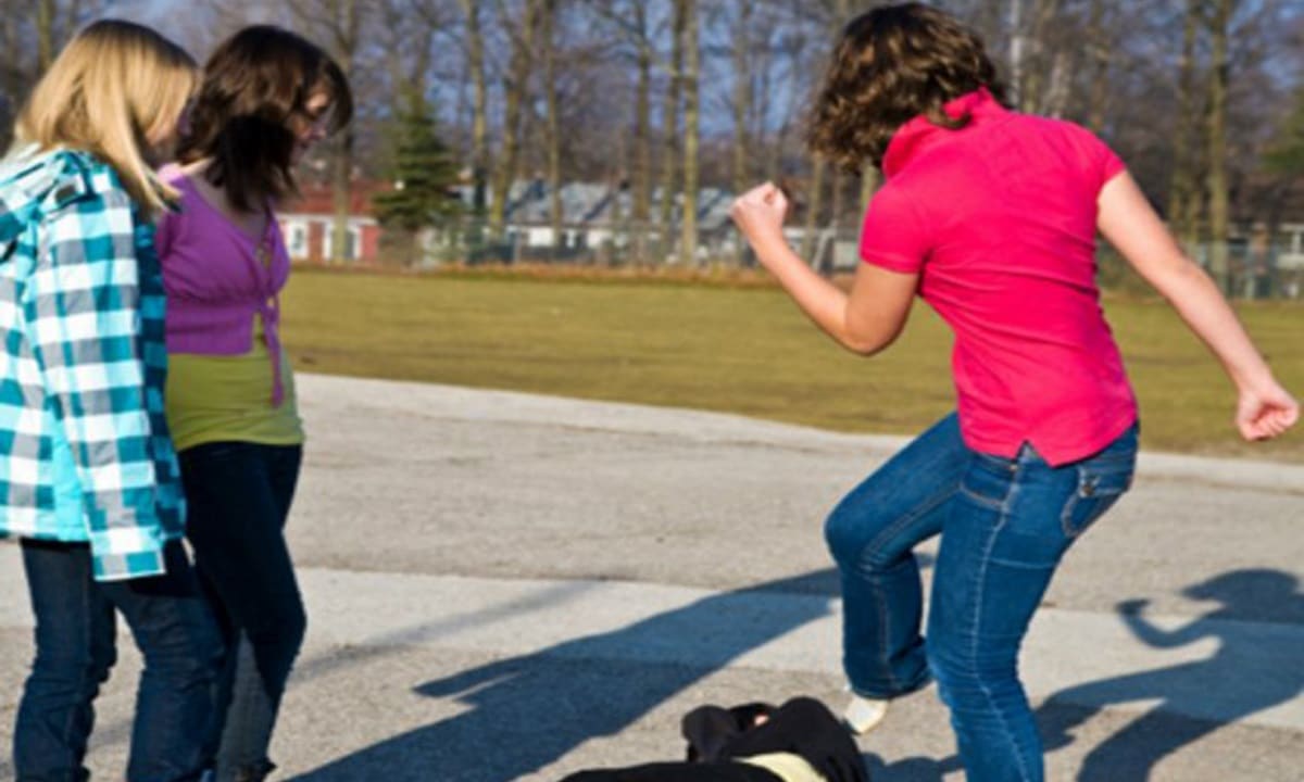 Trani, adolescente bullizzato