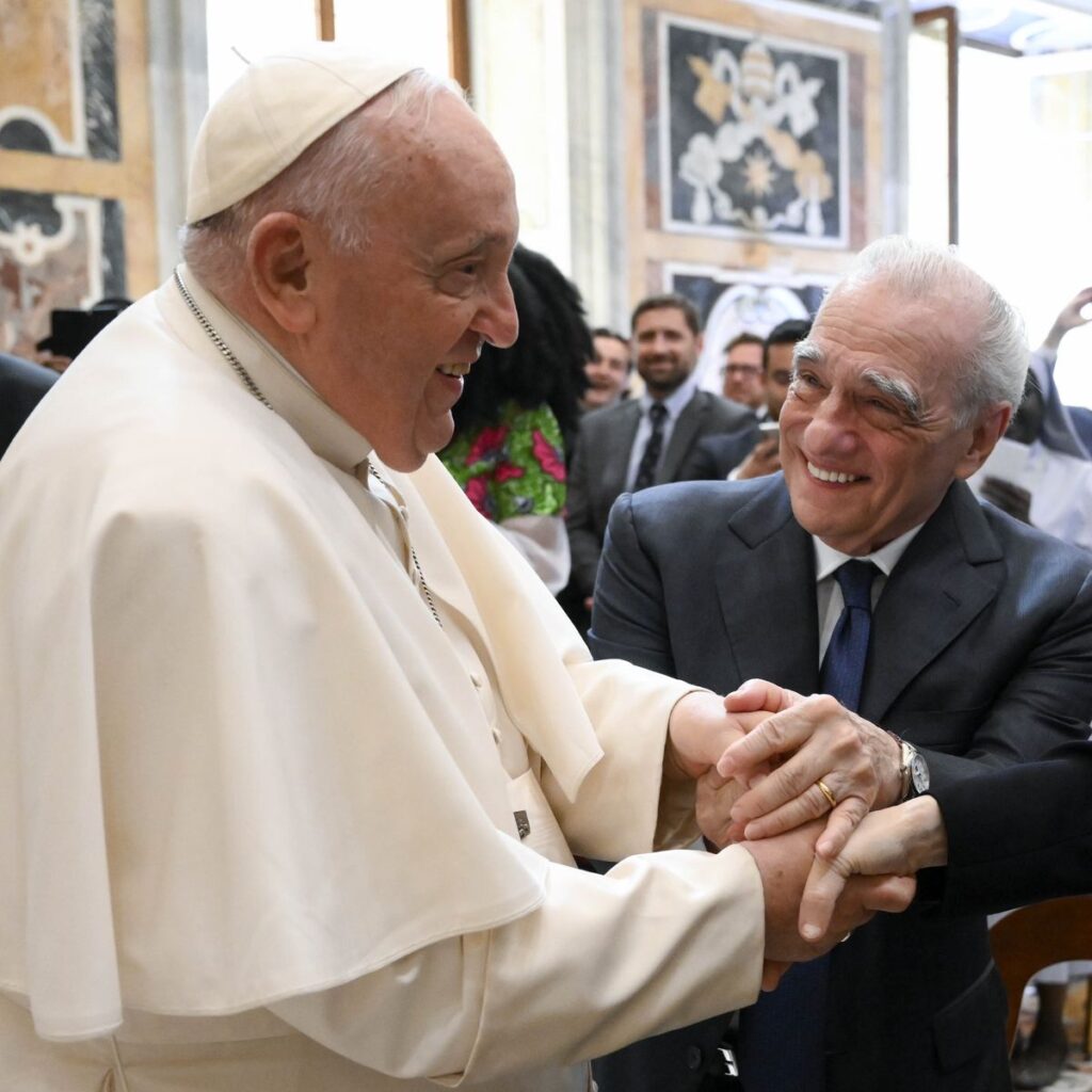 Il cineasta italoamericano Scorsese, dopo un incontro con il Papa, dichiara di voler girare il suo secondo film su Gesù