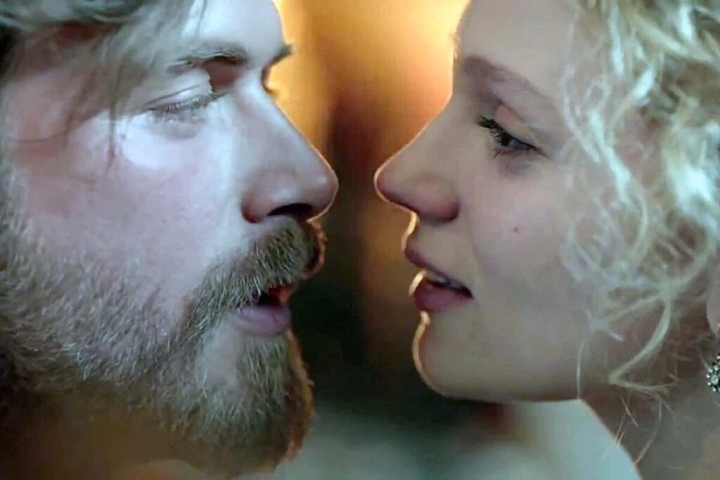 Canale 5: sbarca una nuova serie turca, "La ragazza e l'ufficiale"