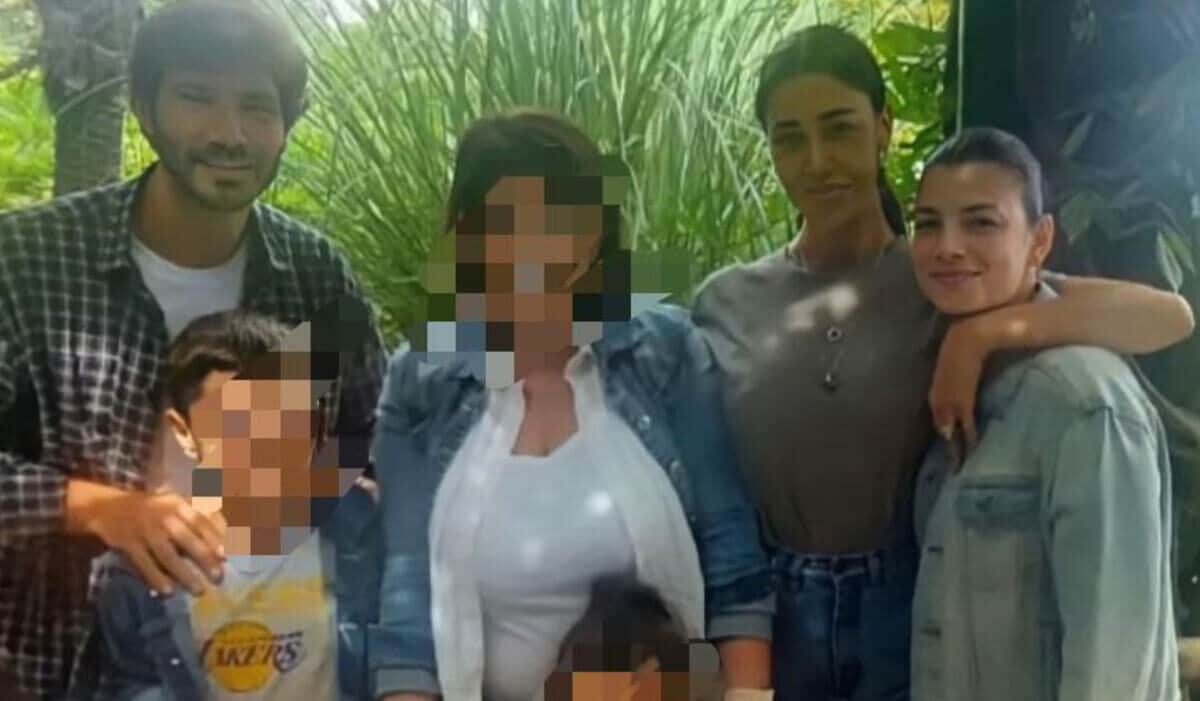 Stefano De Martino, Emma Marrone e Belèn Rodriguez sono stati assieme a Napoli per la festa dello scudetto