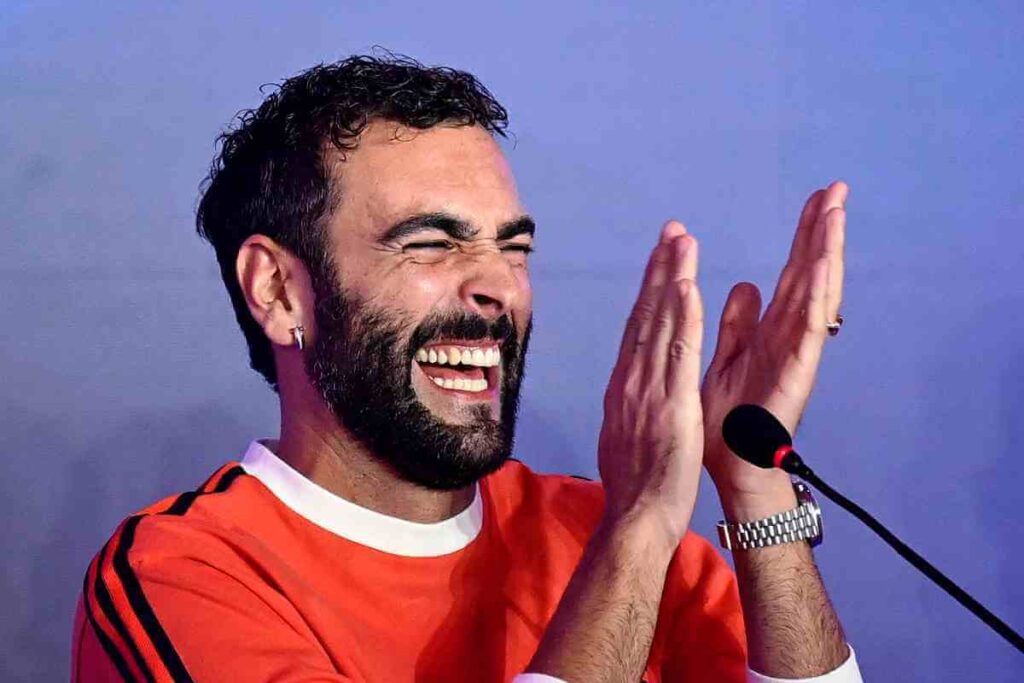 La riuscita del concerto di Marco Mengoni a Padova (VIDEO), le tappe del suo tour