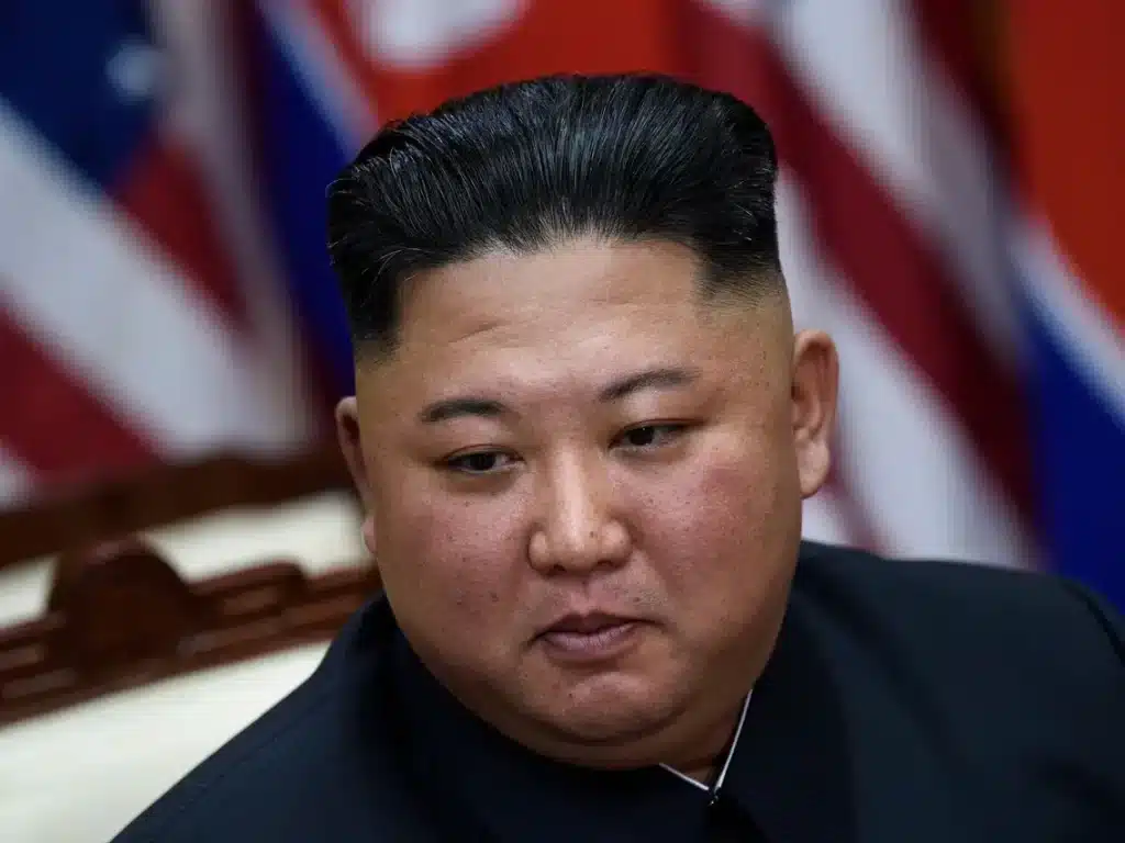 Il governo sudcoreano, afferma di aver calcolato, tramite l'ausilio dell'IA, il peso di Kim Jong Un. Per aiutare a fare un quadro ben preciso delle condizioni di salute del leader supremo