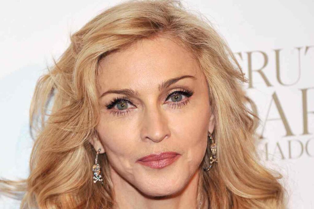 Madonna ricoverata in terapia intensiva Sospeso il tour, le condizioni