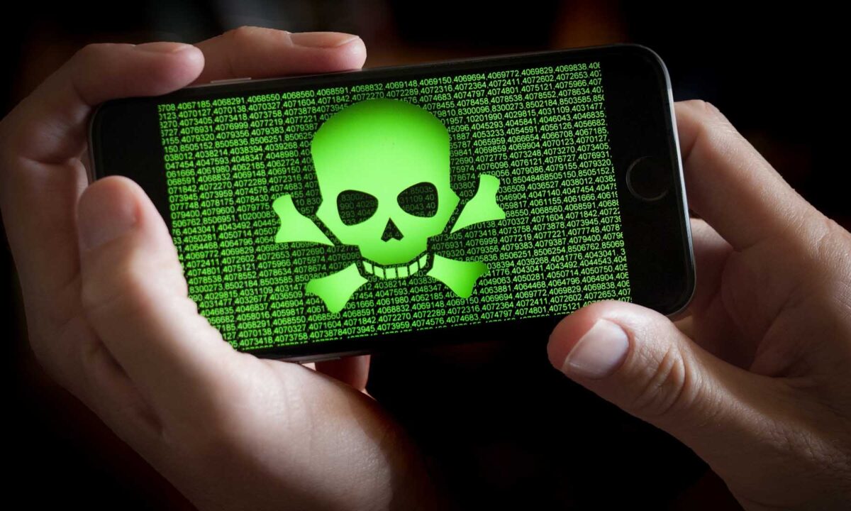 Spywere infettano iPhone