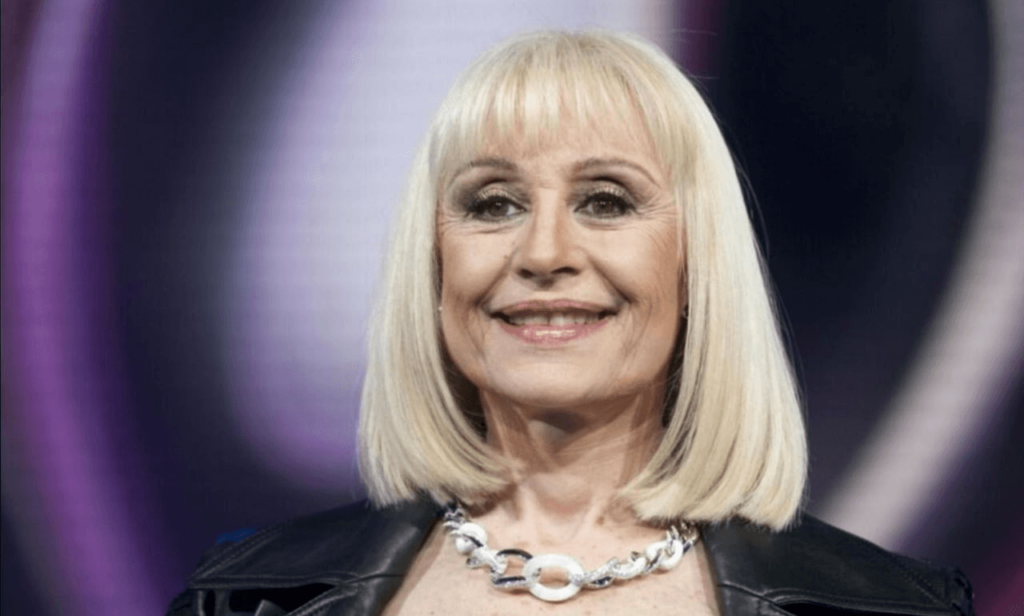 Raffaella Carrà compie 80 anni, l'aneddoto inedito Aiutava nelle mense dei poveri, in silenzio, il ricordo