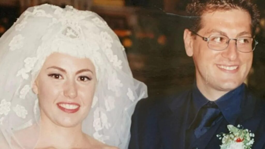 Enrico Papi rivela: "Sono fluido e non credo nelle etichette, la fedeltà non esiste"