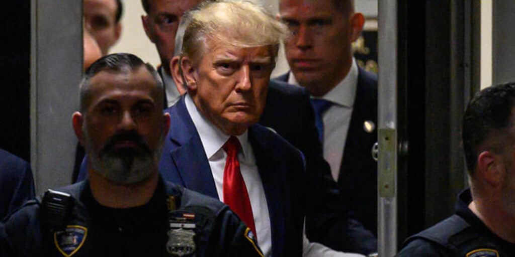 Posto in fermo Donald Trump