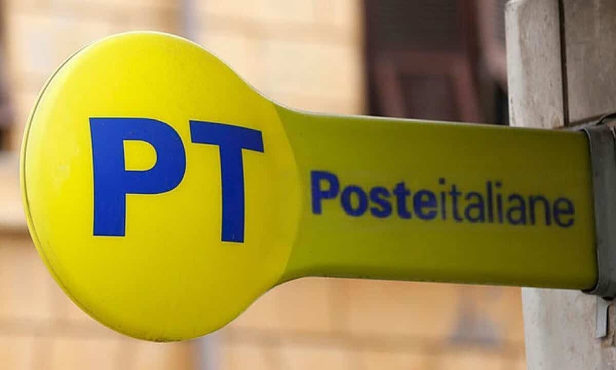 Le indagini sono partite in seguito alla denuncia di un cliente che ha messo in luce una complessa struttura di appropriazione del denaro dei correntisti