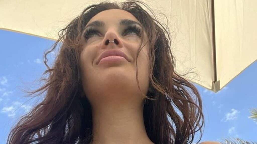 Lo scatto, pubblicato su Instagram, ha fatto il pieno di commenti e like degli utenti che ne hanno apprezzato la "generosità"