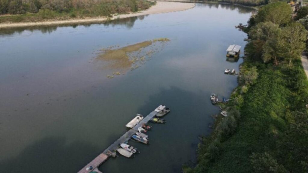 All'origine dell'incauto gesto sembrano esserci motivi religiosi