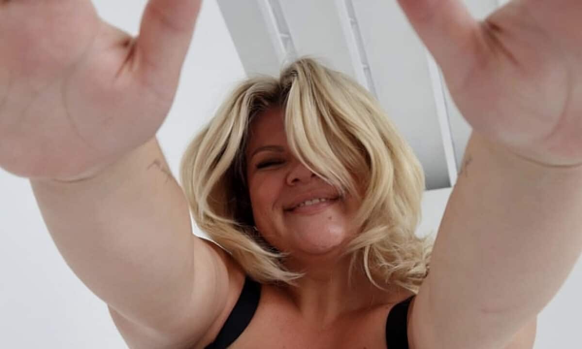 Honey Positano, l'influencer con la 12esima di seno e migliaia di followers su Instagram