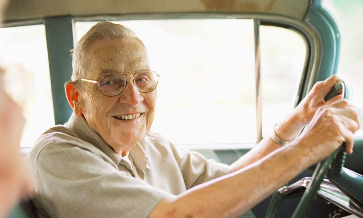 Il marito va a parcheggiare ma la moglie denuncia la sua scomparsa dopo mezz'ora