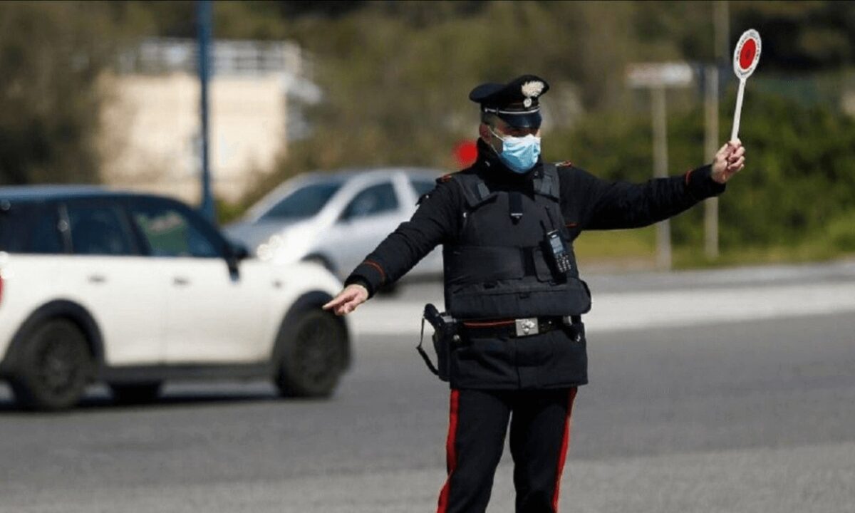 Arrestato finto carabineire