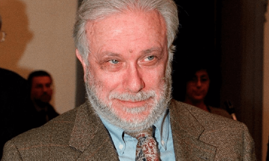 Luciano De Crescenzo, una vita da film era compagno di classe di Bud Spencer