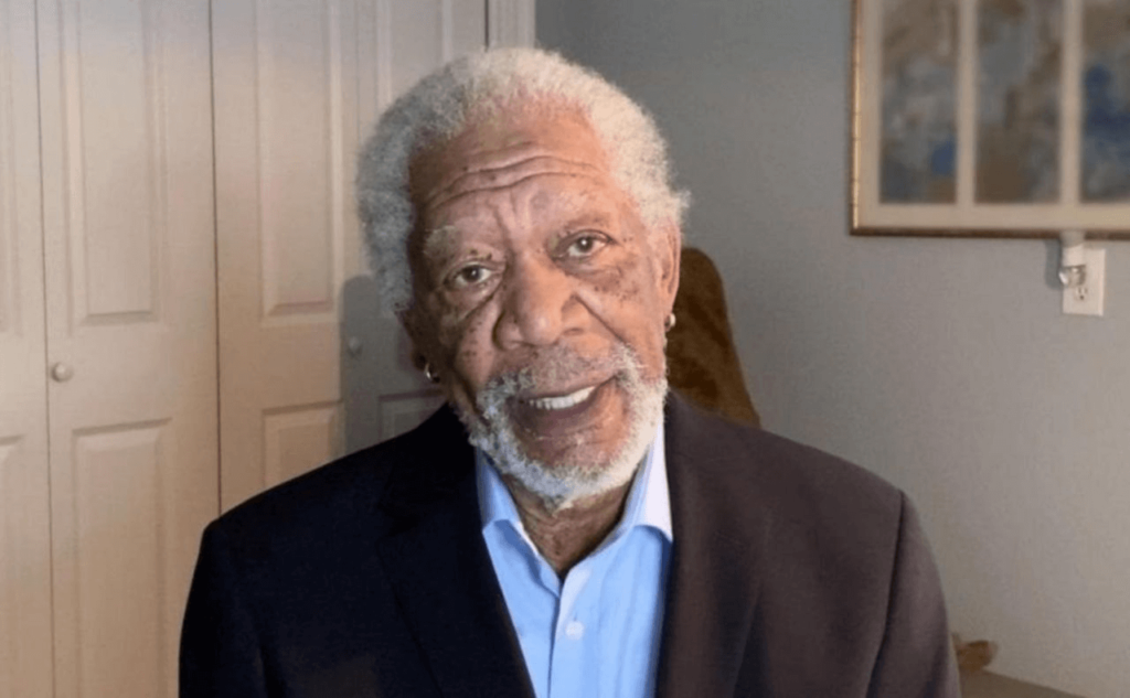 Malore per Morgan Freeman Non lasciare gli USA. Come sta l'attore 86enne, gli aggiornamenti