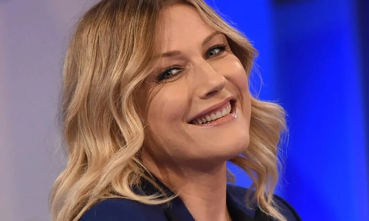 Natasha Stefanenko racconta: "Da bambina ero considerata molto brutta, ero bullizzata"