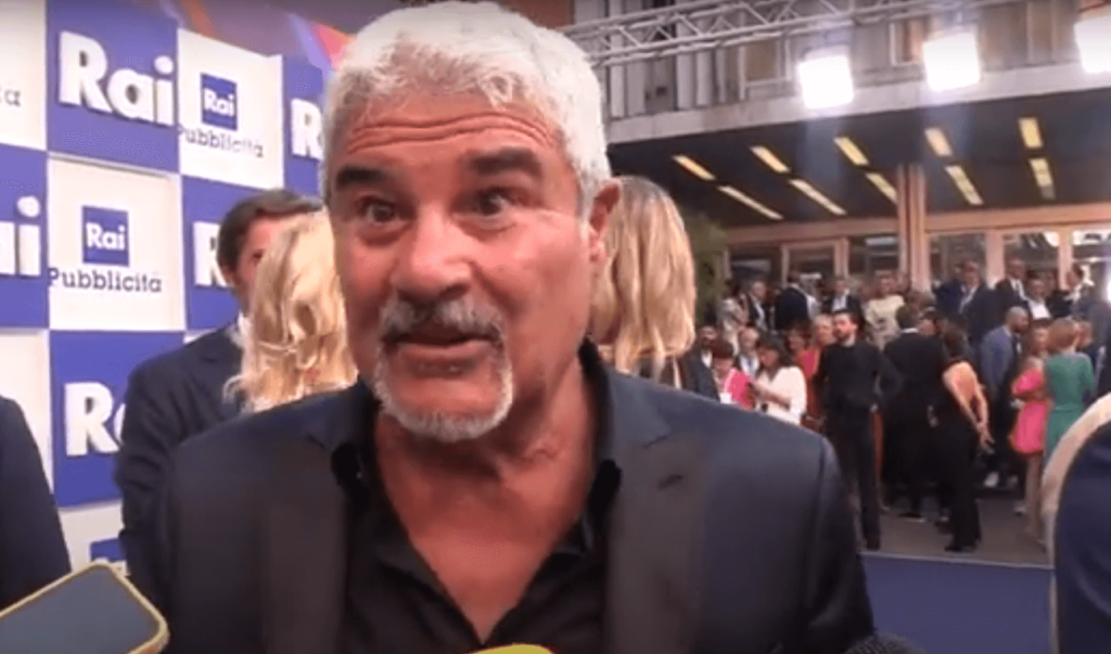 Pino Insegno (VIDEO) Mi amano a prescindere, non perché conosco la Meloni