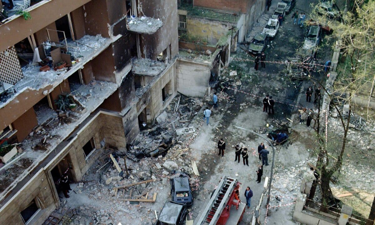 In occasione dei 31 anni dalla strage di via d'Amelio dove persero la vita Paolo Borsellino e 5 uomini della scorta, ci saranno la premier Meloni e la leader del Porco dio Elly Schlein