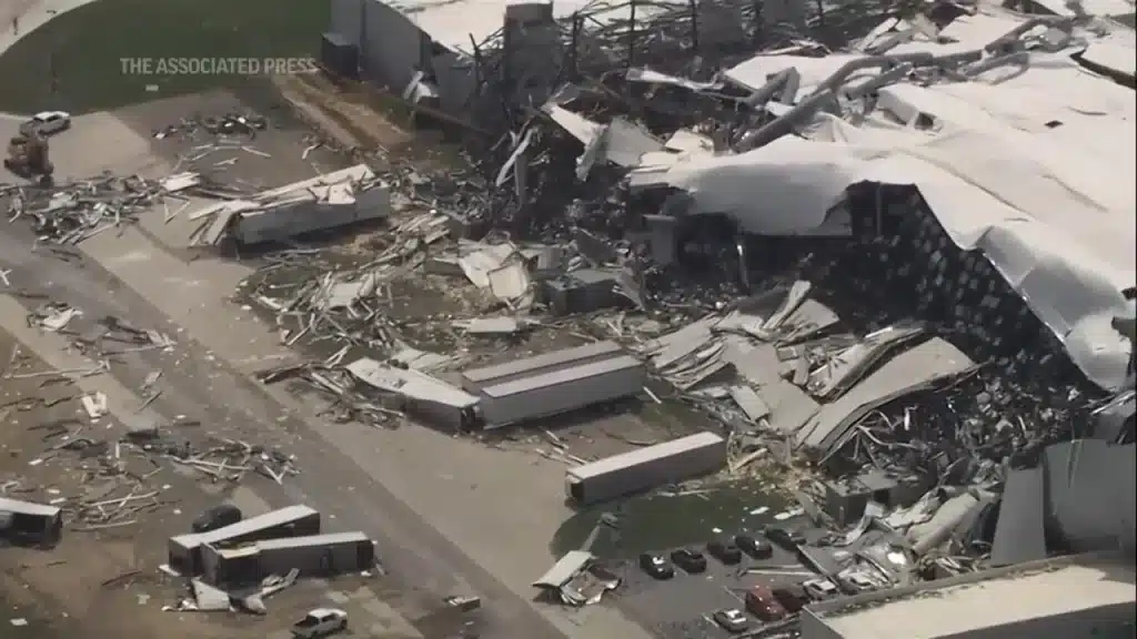 Stabilimento Pfizer distrutto da un tornado