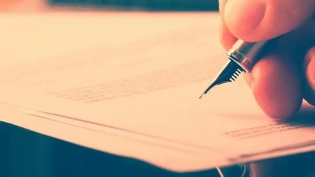 Anziana nobile lascia 5 milioni di auro al toyboy con meno della metà dei suoi anni.