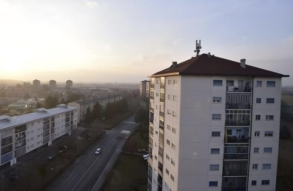 Torino: amministratore tenta di dare fuoco a un condomino