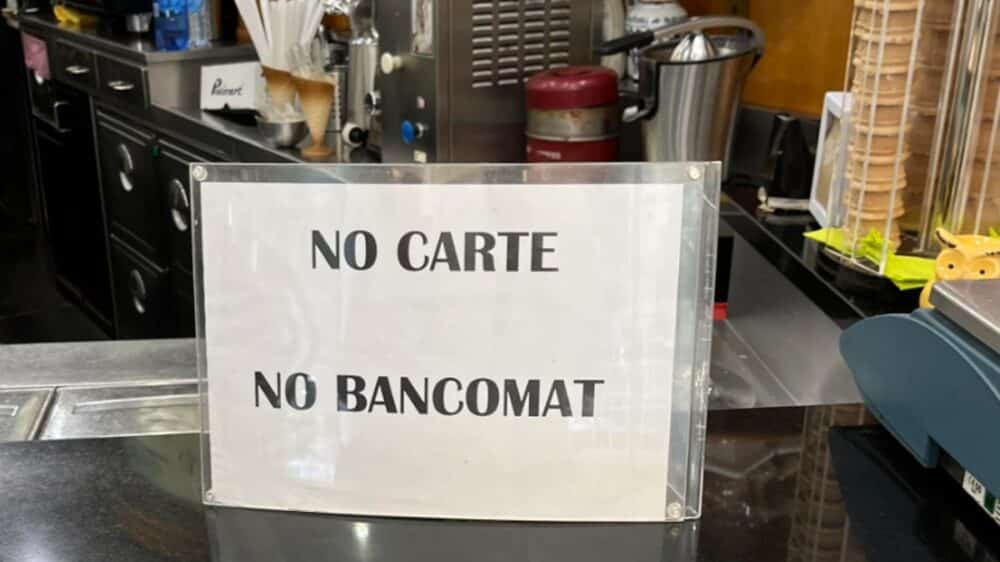 "Il bancomat non è un pagamento valido e se mi fanno la multa non ci sono problemi perché intanto vinco il ricorso", ha commentato il barista