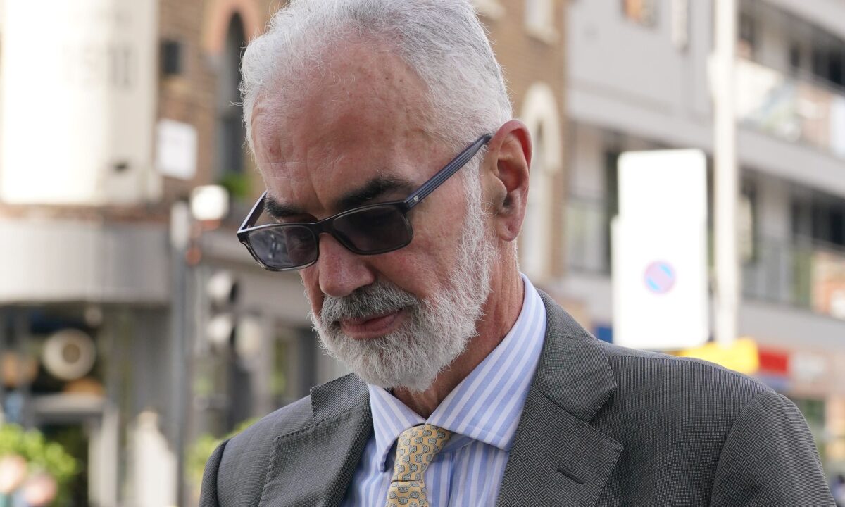 Era conosciuto per aver elaborato la strategia antidroga della polizia e per aver licenziato circa 60 agenti, alcuni dei quali per abuso di droghe